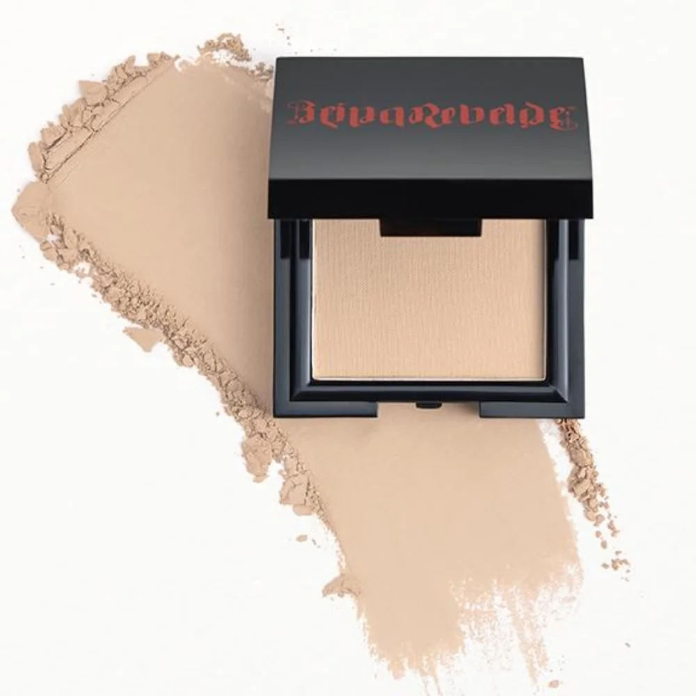 Reina Rebelde On Your Face Finishing Powder in Perla